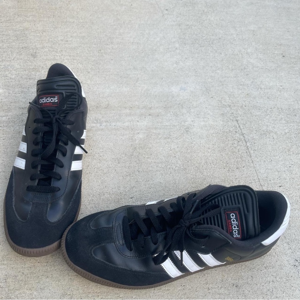 Adidas Black Sambas